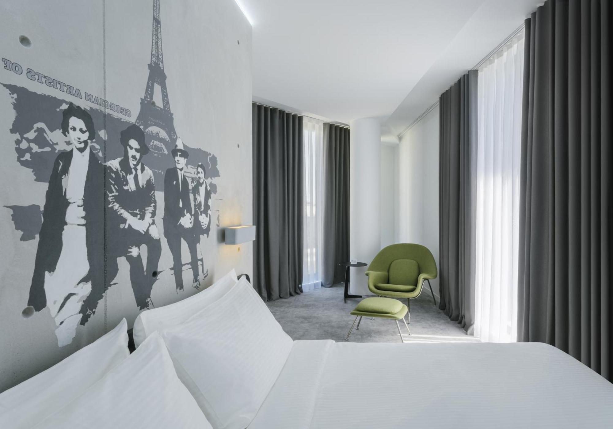 Golden Tulip Design Tbilisi Hotell Exteriör bild